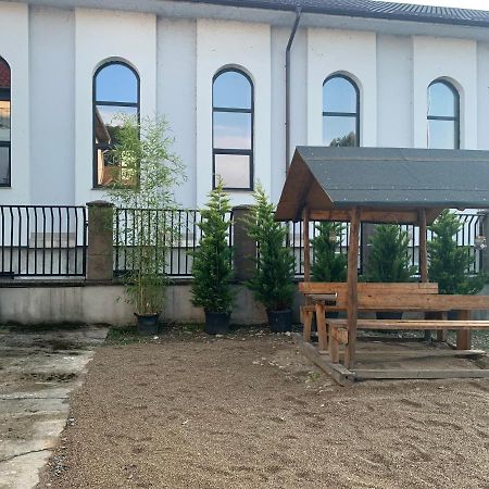 Master Adventure Guest House Vadu Crisului Exterior foto